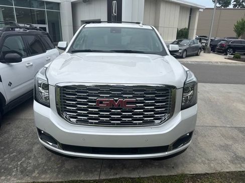 Used 2020 GMC Yukon Denali w/ Denali Premium Package AWD/4WD image 5