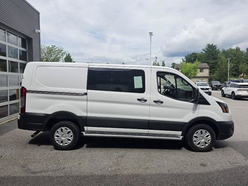 Used 2025 Ford Transit 250 Low Roof w/ Exterior Upgrade Package RWD image 2