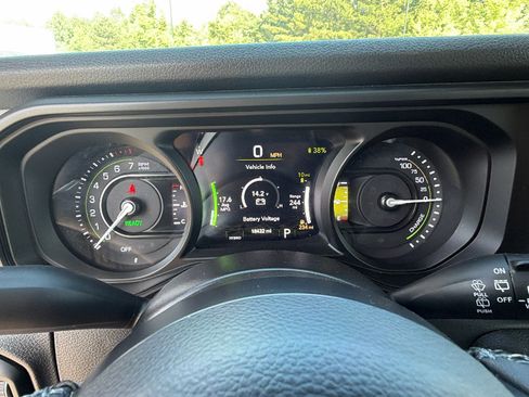 Used 2025 Jeep Wrangler Unlimited Sport S 4xe AWD/4WD image 29