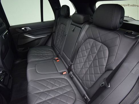 Used 2024 BMW X5 xDrive40i w/ Premium Package AWD/4WD image 25