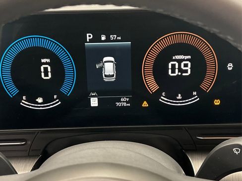 Used 2025 Hyundai Kona SEL image 21