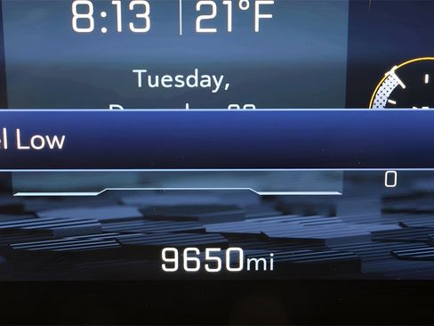 Used 2025 Chevrolet Tahoe High Country image 14