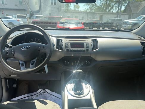 Used 2016 Kia Sportage LX image 11