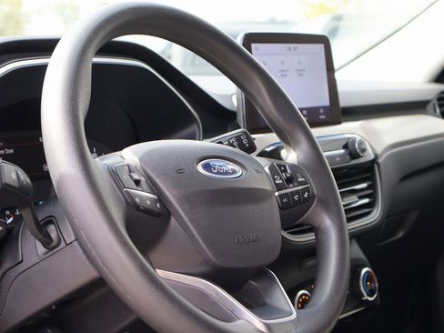 Used 2022 Ford Escape SE image 24