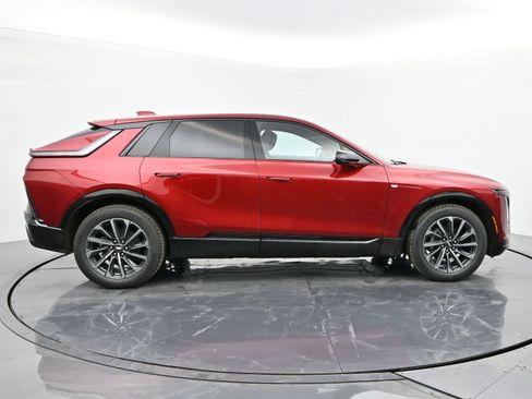 New 2025 Cadillac Lyriq Sport image 6