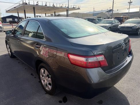 Used 2008 Toyota Camry LE image 5