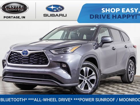 Used 2023 Toyota Highlander XLE image 1