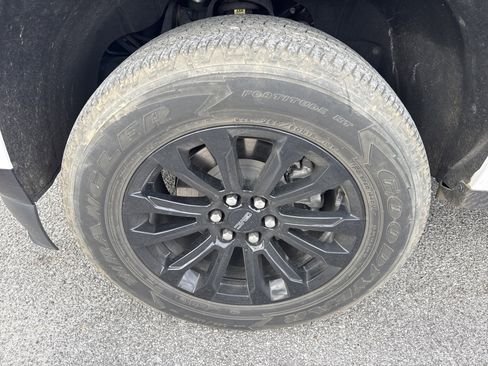 Used 2022 GMC Canyon Elevation Standard w/ Convenience Package image 31