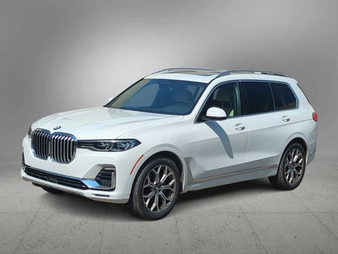 Certified 2022 BMW X7 xDrive40i w/ Executive Package image 4