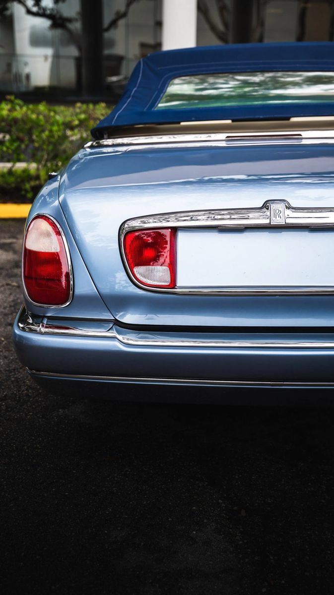 Used 2000 Rolls-Royce Corniche RWD image 33