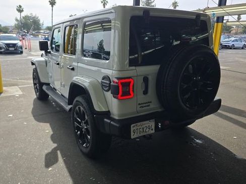 Used 2025 Jeep Wrangler Unlimited Sahara AWD/4WD image 3
