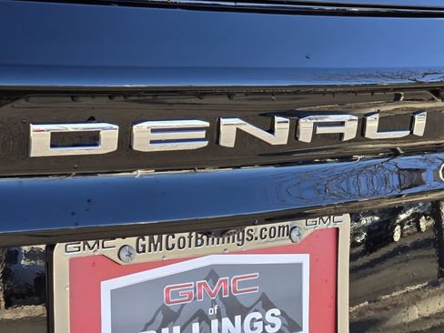 New 2026 GMC Acadia Denali w/ Super Cruise Package image 3