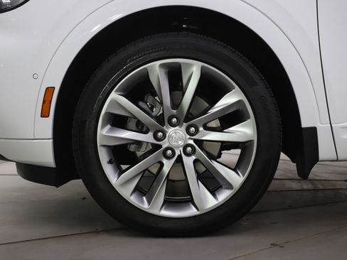 Used 2021 Buick Envision Avenir w/ Technology Package II image 30