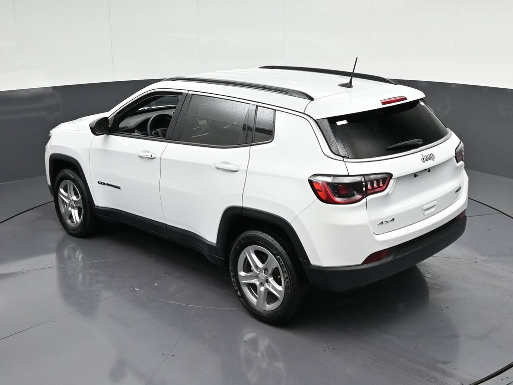 Used 2023 Jeep Compass Latitude AWD/4WD image 16