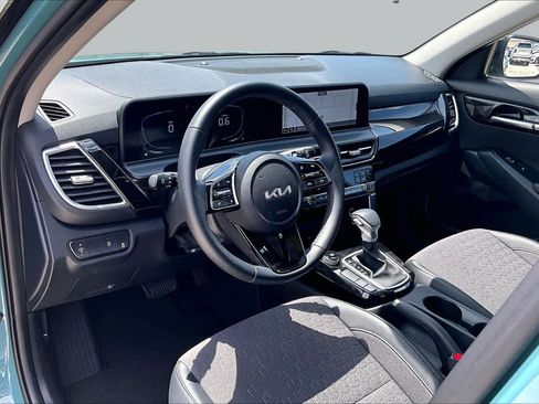 Certified 2026 Kia Seltos S FWD image 16