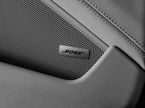 Certified 2025 Porsche 911 Carrera image 13