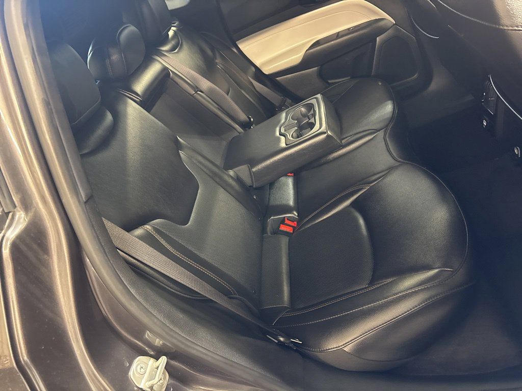 Certified 2023 Jeep Compass Limited AWD/4WD image 37
