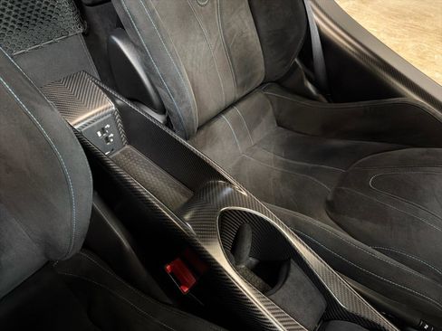 Used 2021 McLaren 765LT image 41
