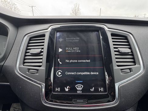 Used 2018 Volvo XC90 T5 Momentum w/ Convenience Package image 30