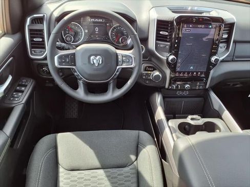 New 2026 RAM 1500 Big Horn AWD/4WD image 36