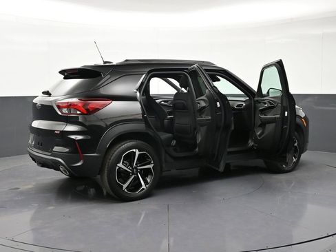 Used 2023 Chevrolet TrailBlazer RS w/ Sun and Liftgate Package AWD/4WD image 31