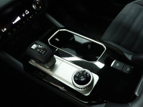 New 2026 Mitsubishi Outlander LE FWD image 14