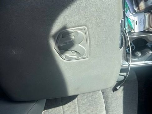 Used 2018 RAM 1500 Big Horn AWD/4WD image 35