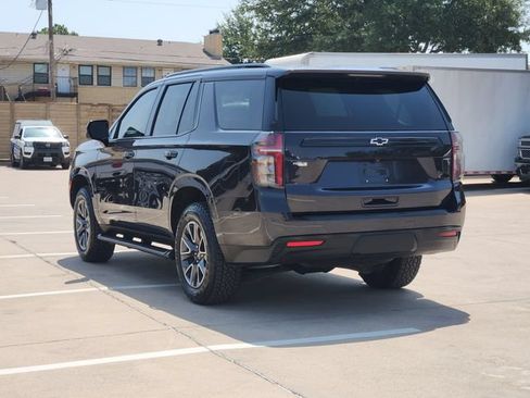 Used 2024 Chevrolet Tahoe Z71 w/ Luxury Package AWD/4WD image 3