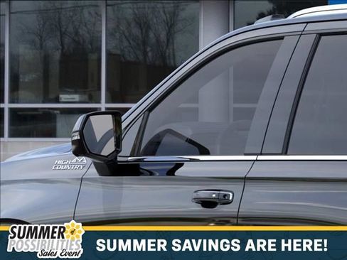 New 2026 Chevrolet Tahoe High Country AWD/4WD image 12