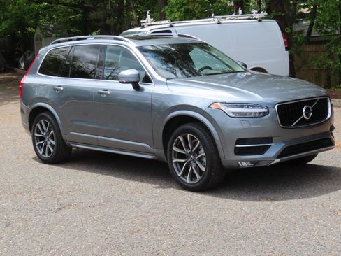 Used 2018 Volvo XC90 T6 Momentum w/ Convenience Package AWD/4WD image 22