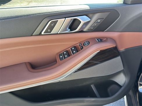 Used 2023 BMW X5 xDrive40i w/ Premium Package image 24