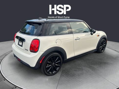 Used 2017 MINI Cooper 2-Door Hardtop FWD image 5