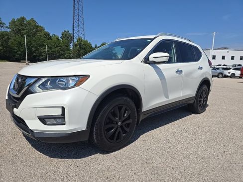 Used 2020 Nissan Rogue SV AWD/4WD image 1