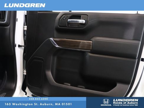 Used 2020 Chevrolet Silverado 1500 RST w/ True North Edition AWD/4WD image 15