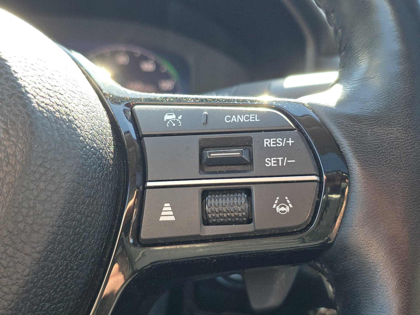 Certified 2025 Honda Accord Touring image 37