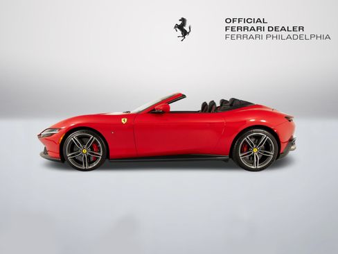 Certified 2025 Ferrari Roma Spider RWD image 5