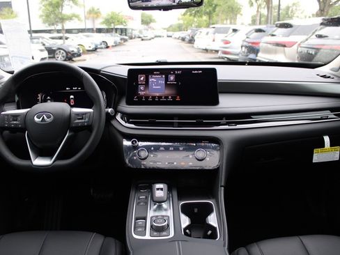 Certified 2025 INFINITI QX60 Luxe image 22