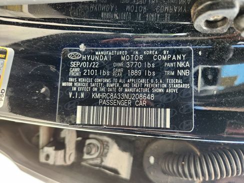 Used 2022 Hyundai Venue SEL FWD image 16