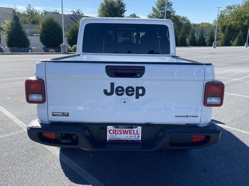 New 2025 Jeep Gladiator Sport image 6