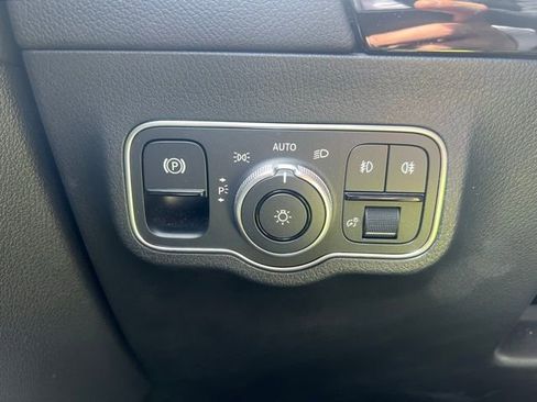 Used 2023 Mercedes-Benz GLA 250 4MATIC image 12