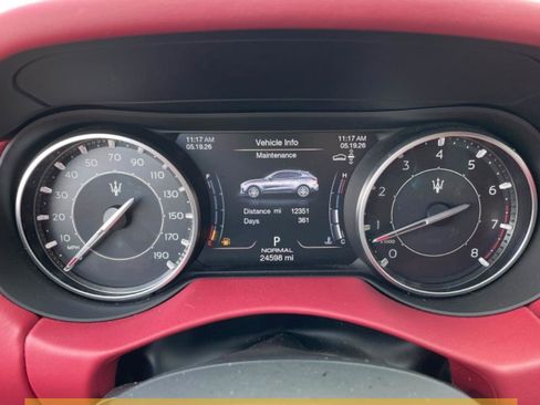 Used 2022 Maserati Levante GT AWD/4WD image 3