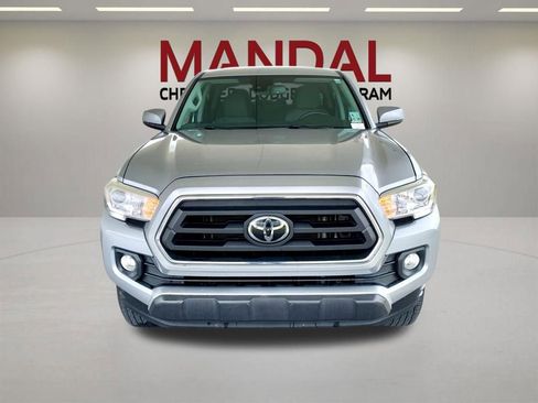 Used 2021 Toyota Tacoma SR5 w/ Technology Package AWD/4WD image 2