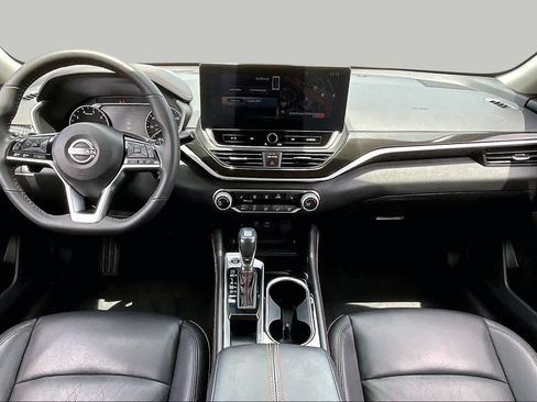 Used 2024 Nissan Altima 2.5 SR w/ SR Premium Package FWD image 16