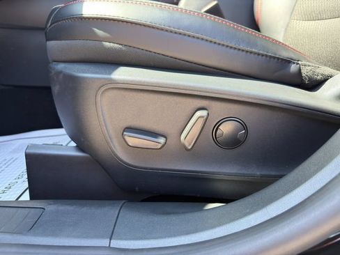 Used 2025 Ford Escape ST-Line w/ Equipment Group 301A FWD image 20