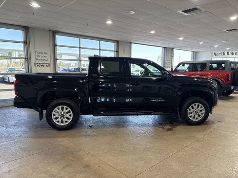 New 2026 Toyota Tacoma SR5 AWD/4WD image 3