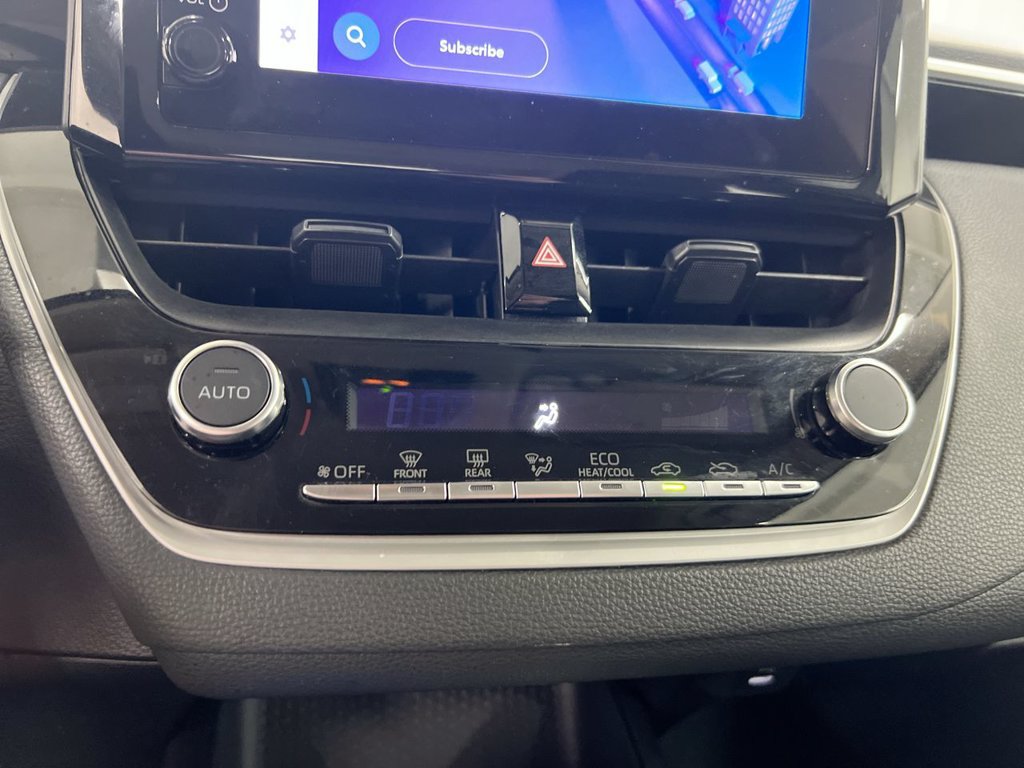 Used 2025 Toyota Corolla LE FWD image 17