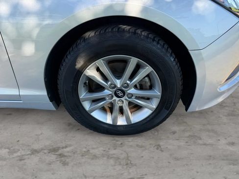 Used 2015 Hyundai Sonata SE w/ Option Group 09 FWD image 46