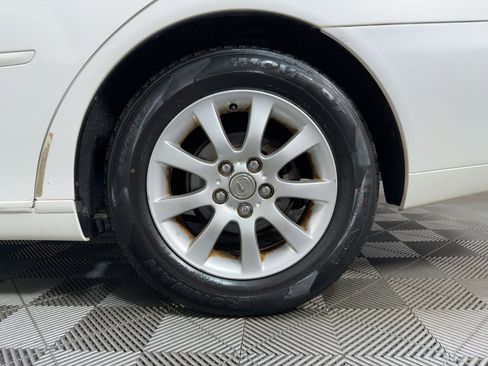 Used 2004 Lexus ES 330 image 9