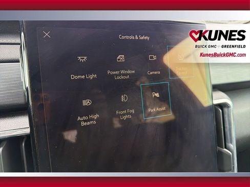 Used 2024 GMC Acadia Elevation image 37