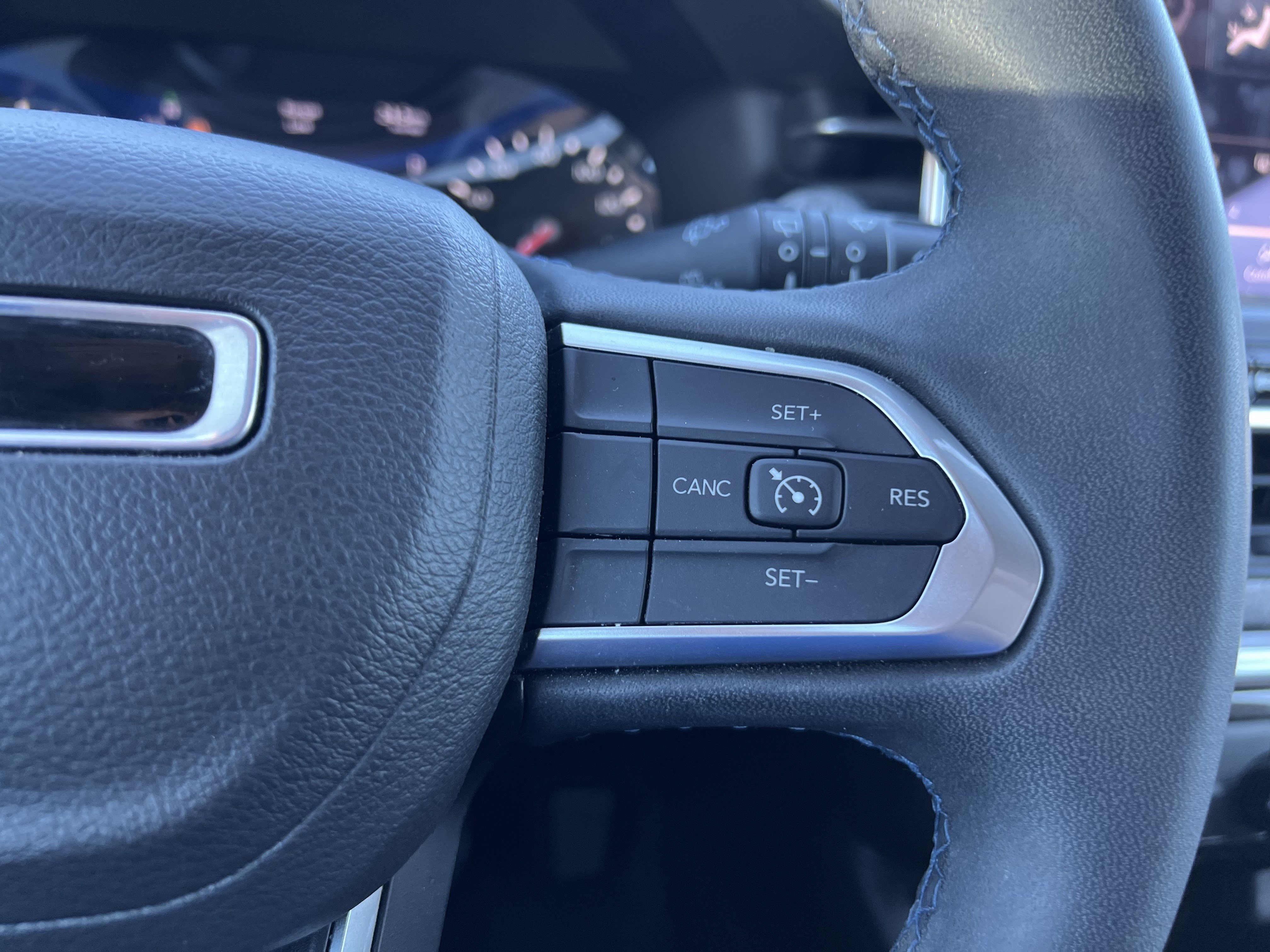 Used 2022 Jeep Compass Latitude FWD image 20